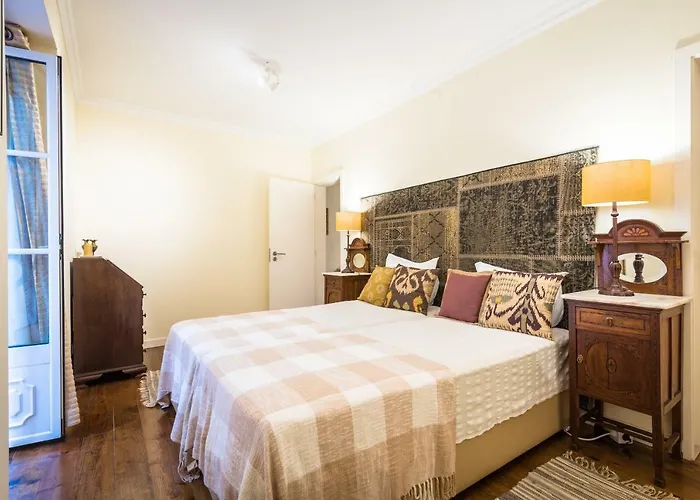 卡萨布兰卡公寓 *